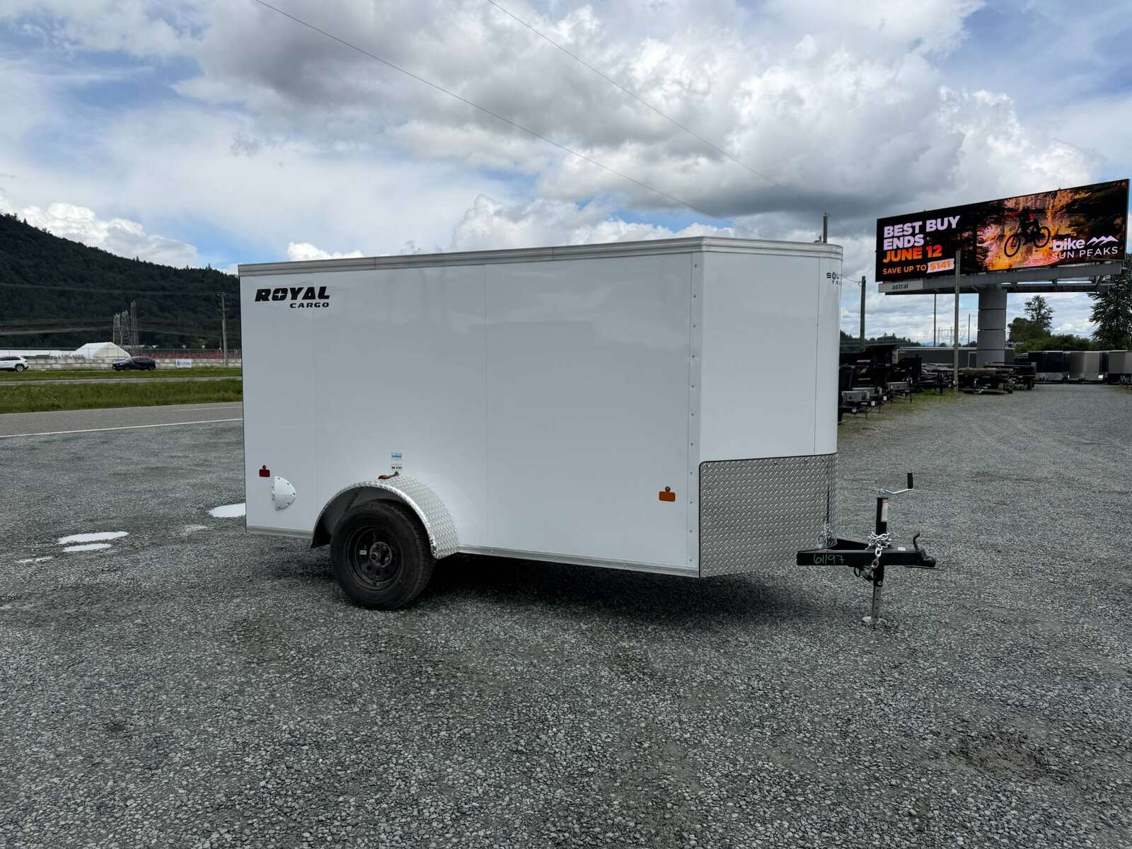 Photo of 2026 Royal Cargo 5x10 Cargo Enclosed Trailer V Nose Ramp Door White (GSR)