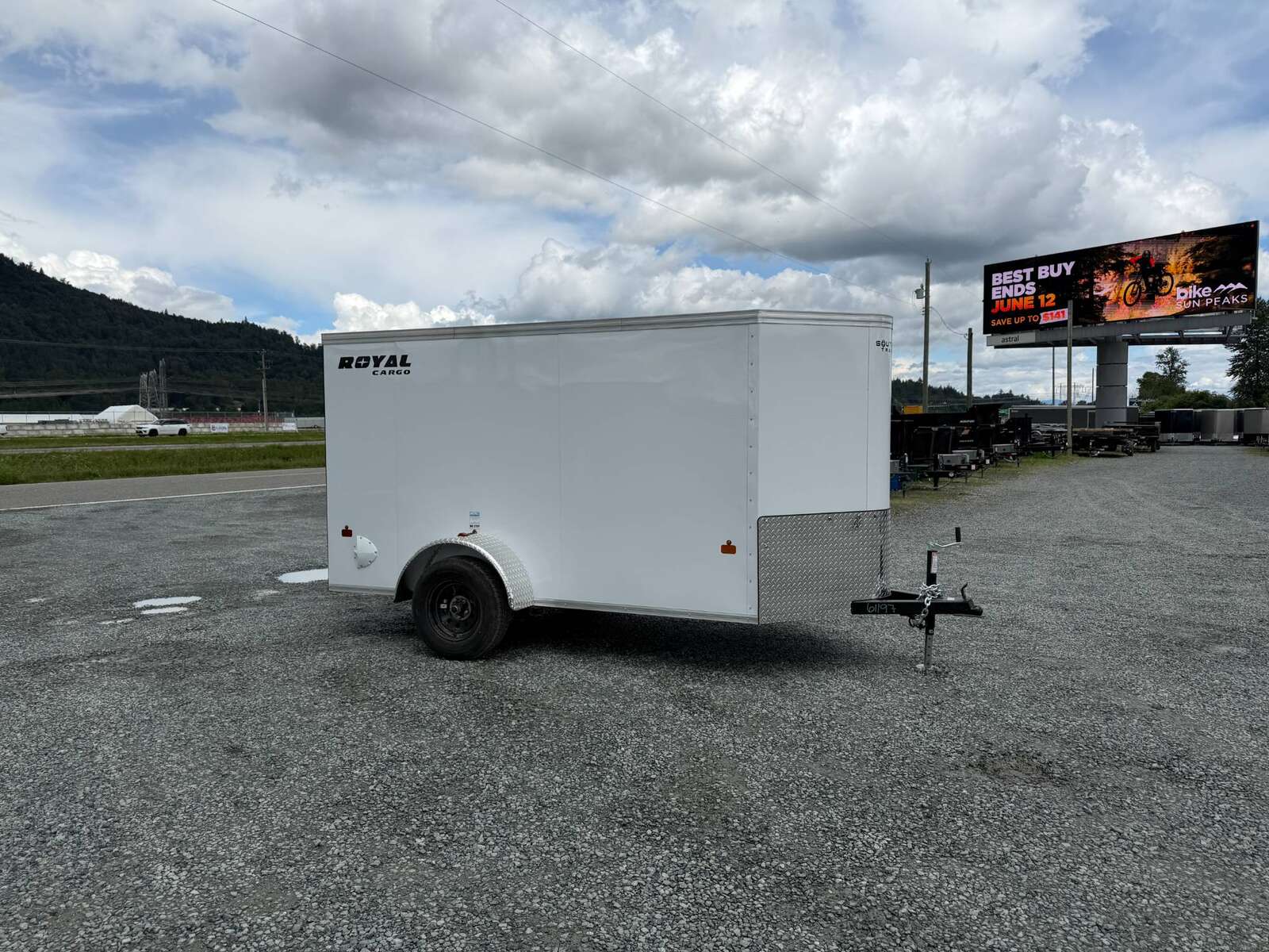 Photo of 2026 Royal Cargo 5x10 Cargo Enclosed Trailer V Nose Ramp Door White (GSR)