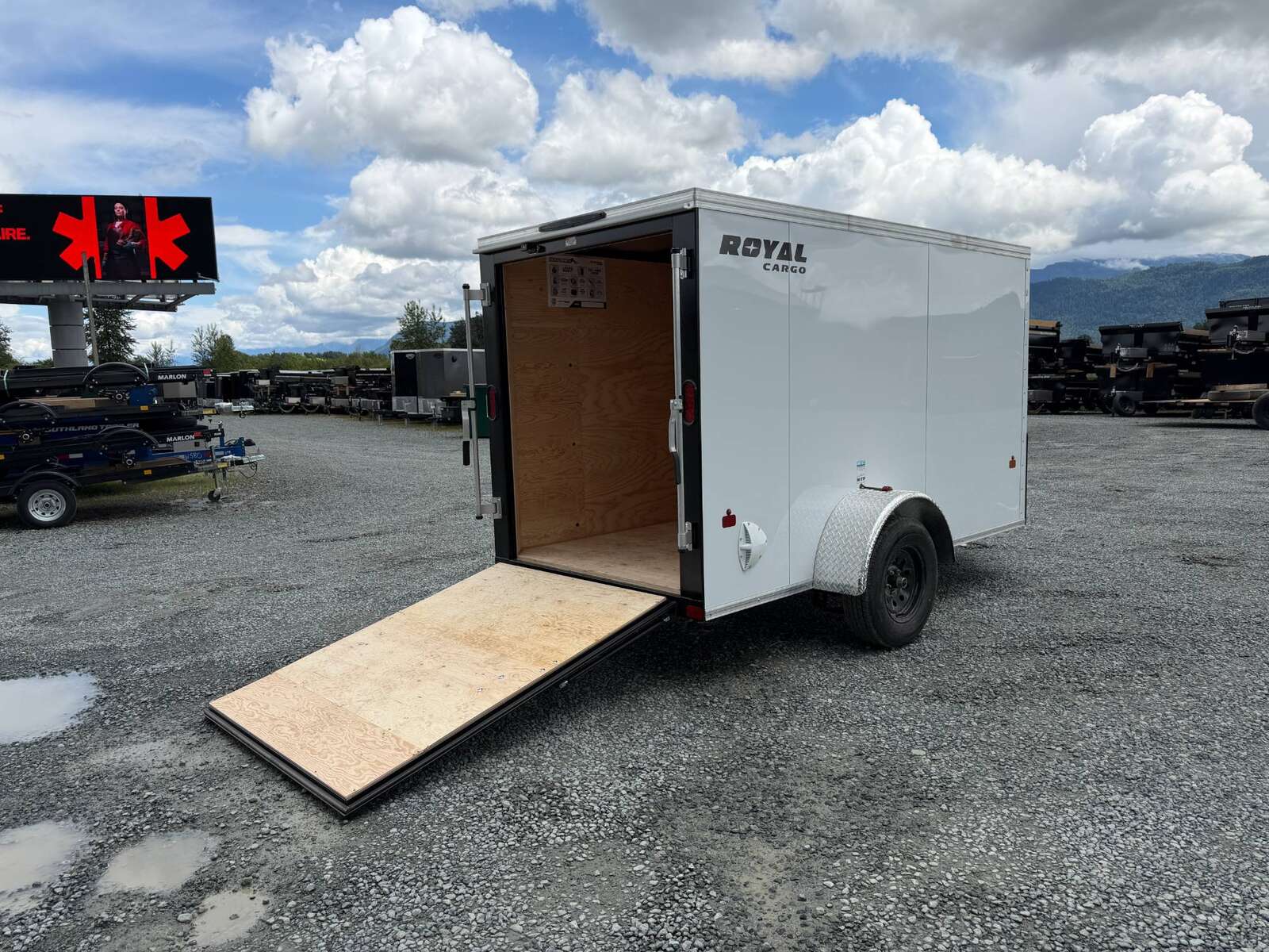 Photo of 2026 Royal Cargo 5x10 Cargo Enclosed Trailer V Nose Ramp Door White (GSR)