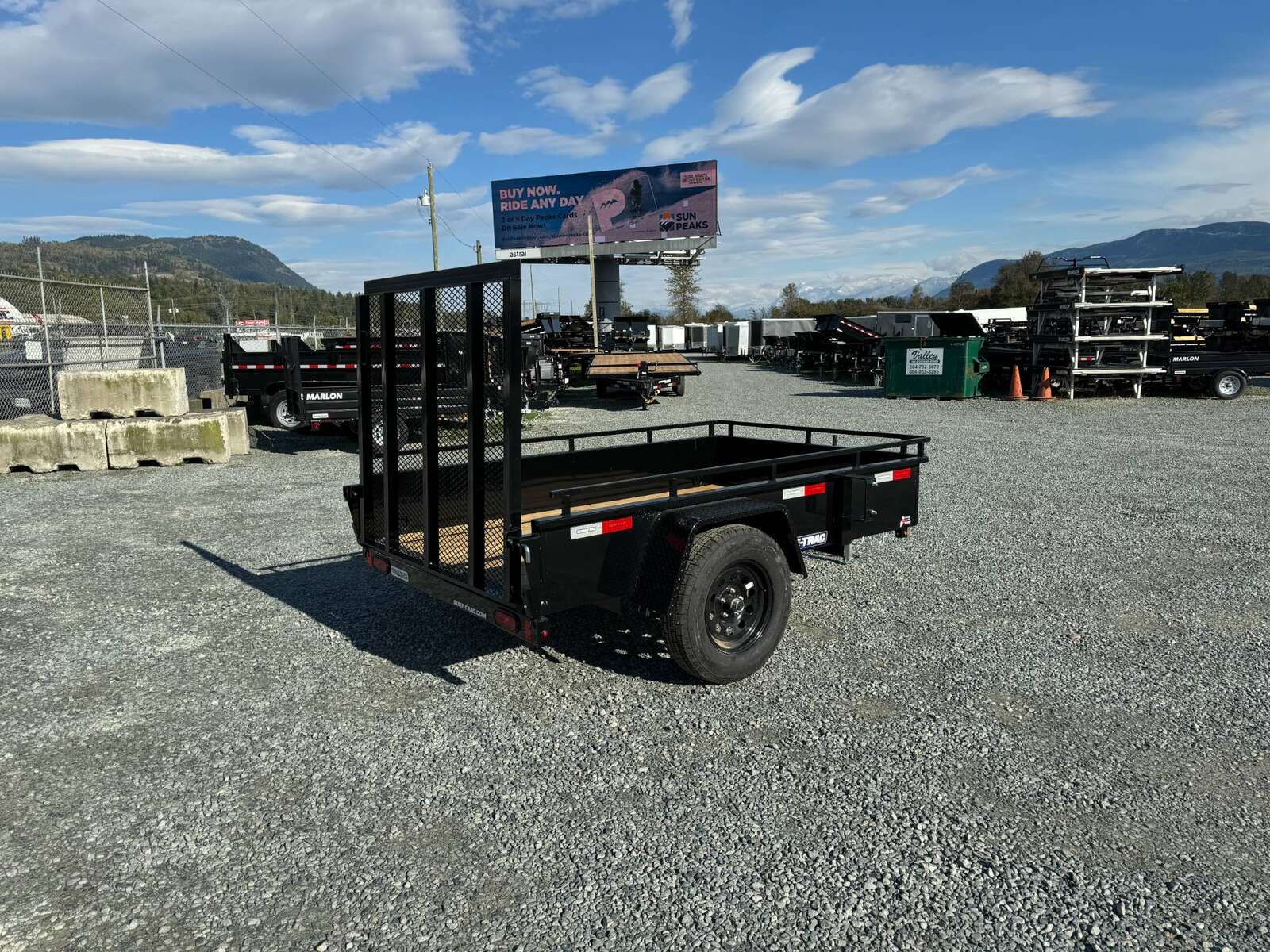 Photo of 2026 Suretrac 5X8 Utility Trailer Steel Side w/ Ramp Gate 2990LB GVW