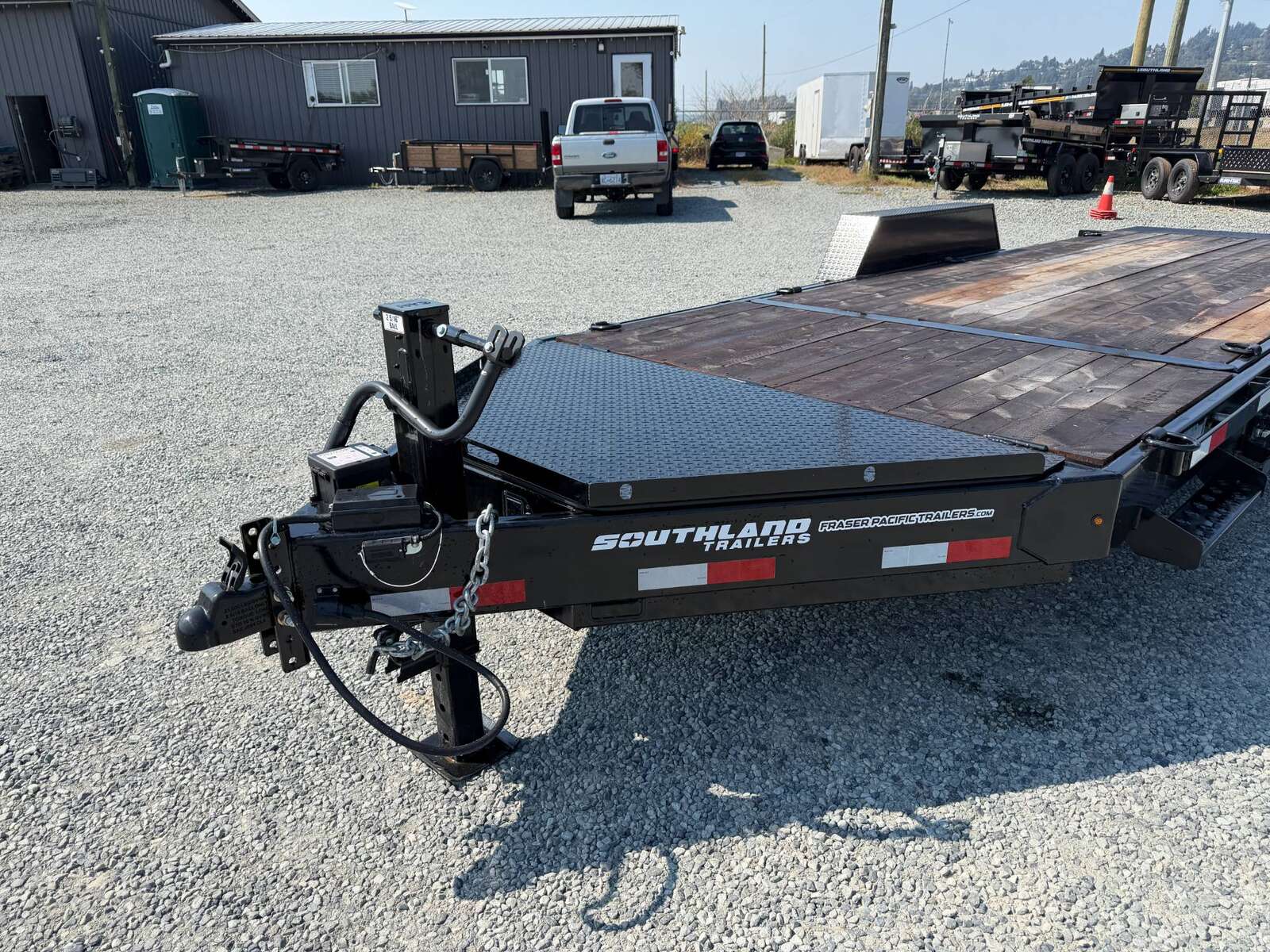 Photo of Pre Owned Used 2026 Southland Tilt Deck 16+4 Flatdeck Equipment 17,000lb GVW Trailer