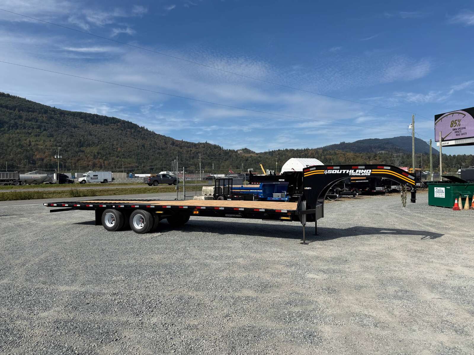 Photo of 2027 Southland 32' Gooseneck Equipment Flat Deck Trailer 38,000lbs w/ 12' Hydraulic Dovetail