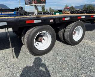 Thumbnail Photo of 2027 Southland 32' Gooseneck Equipment Flat Deck Trailer 38,000lbs w/ 12' Hydraulic Dovetail