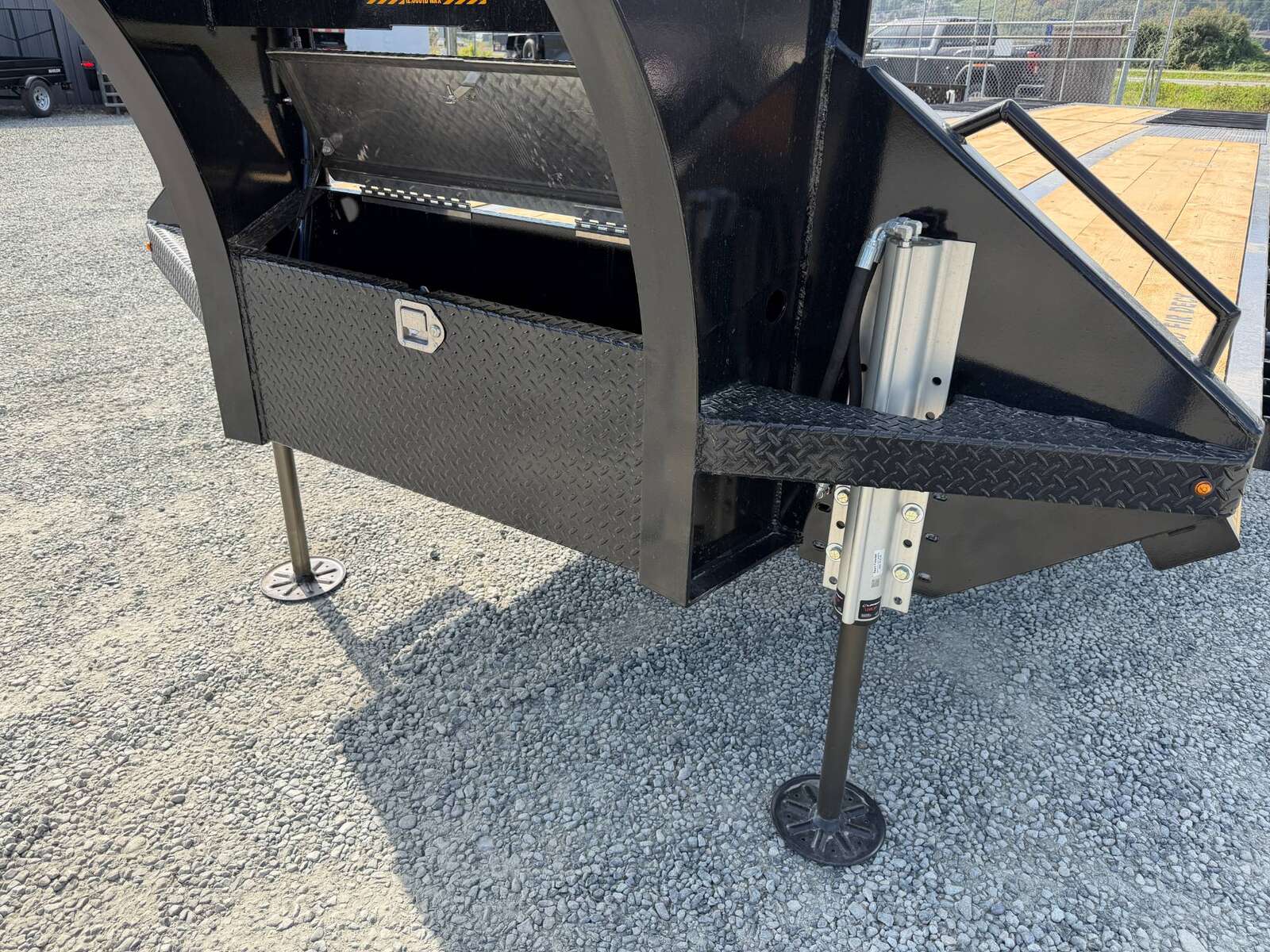 Photo of 2027 Southland 32' Gooseneck Equipment Flat Deck Trailer 38,000lbs w/ 12' Hydraulic Dovetail