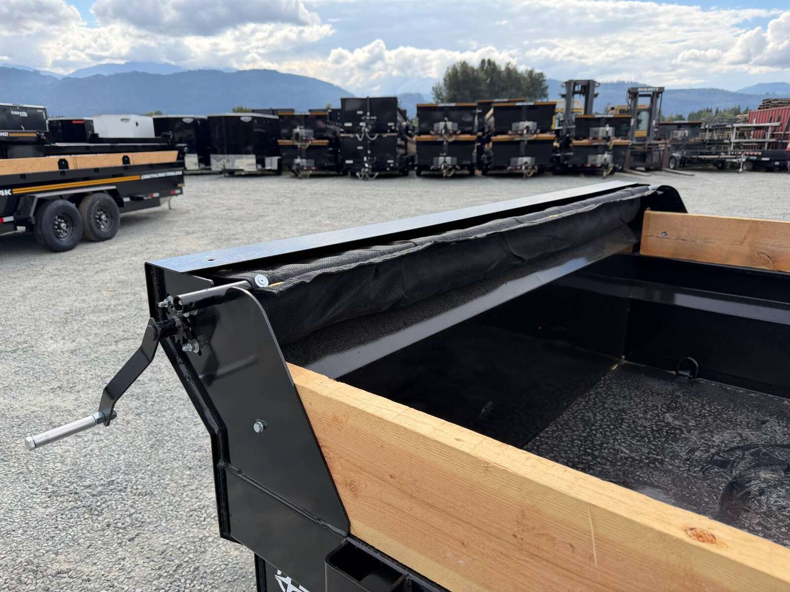 Photo of 2027 Southland 7x16 Dump Trailer 15,400lbs GVW with Tarp And Ramps (SL716-14K)
