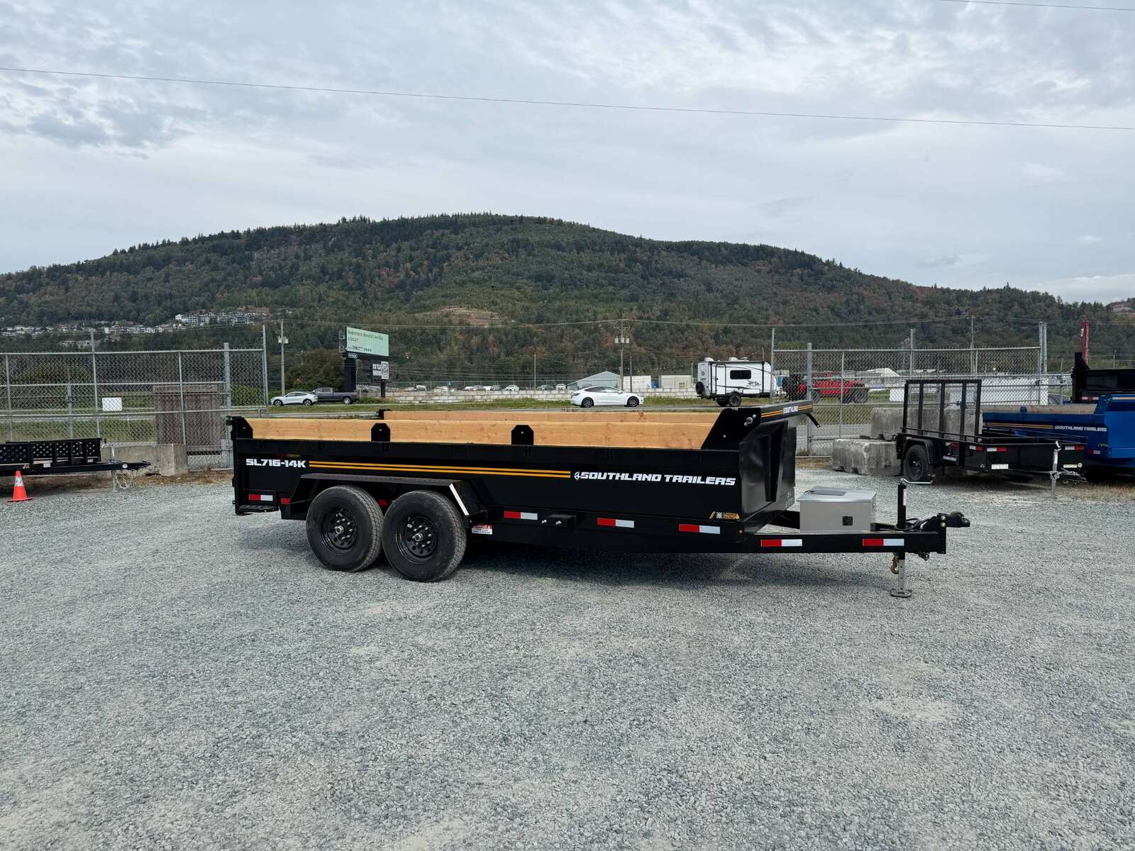 Photo of 2027 Southland 7x16 Dump Trailer 15,400lbs GVW with Tarp And Ramps (SL716-14K)