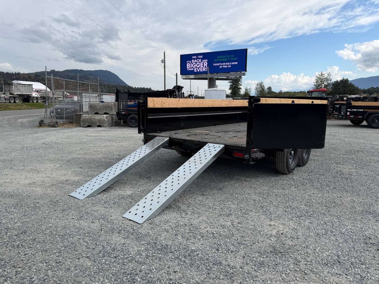 Photo of 2027 Southland 7x16 Dump Trailer 15,400lbs GVW with Tarp And Ramps (SL716-14K)