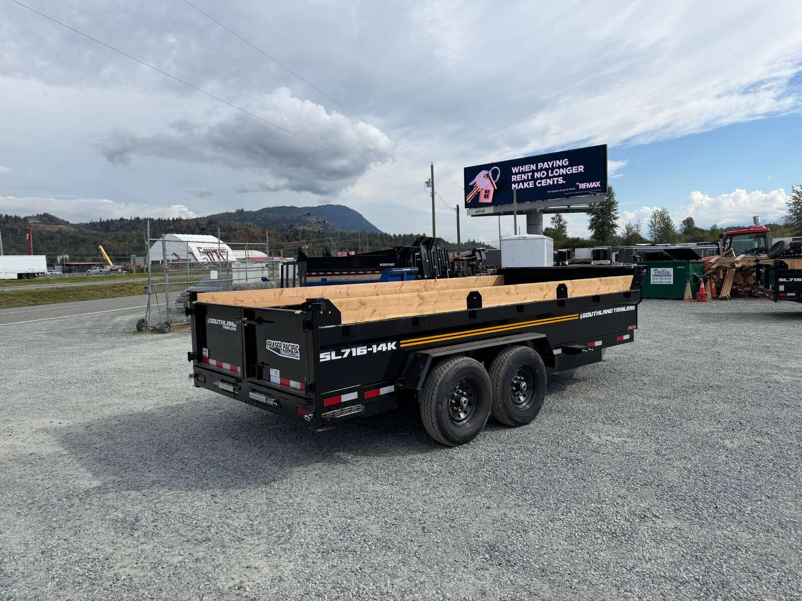 Photo of 2027 Southland 7x16 Dump Trailer 15,400lbs GVW with Tarp And Ramps (SL716-14K)