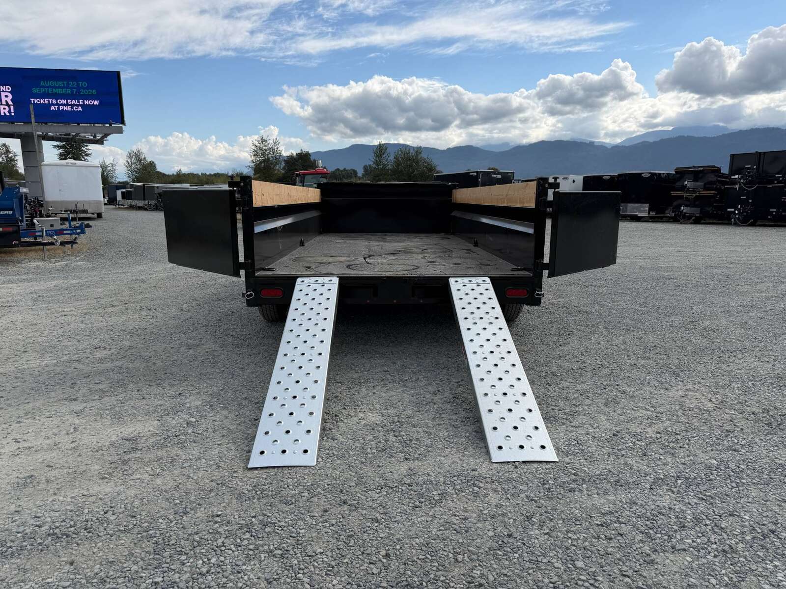 Photo of 2027 Southland 7x16 Dump Trailer 15,400lbs GVW with Tarp And Ramps (SL716-14K)