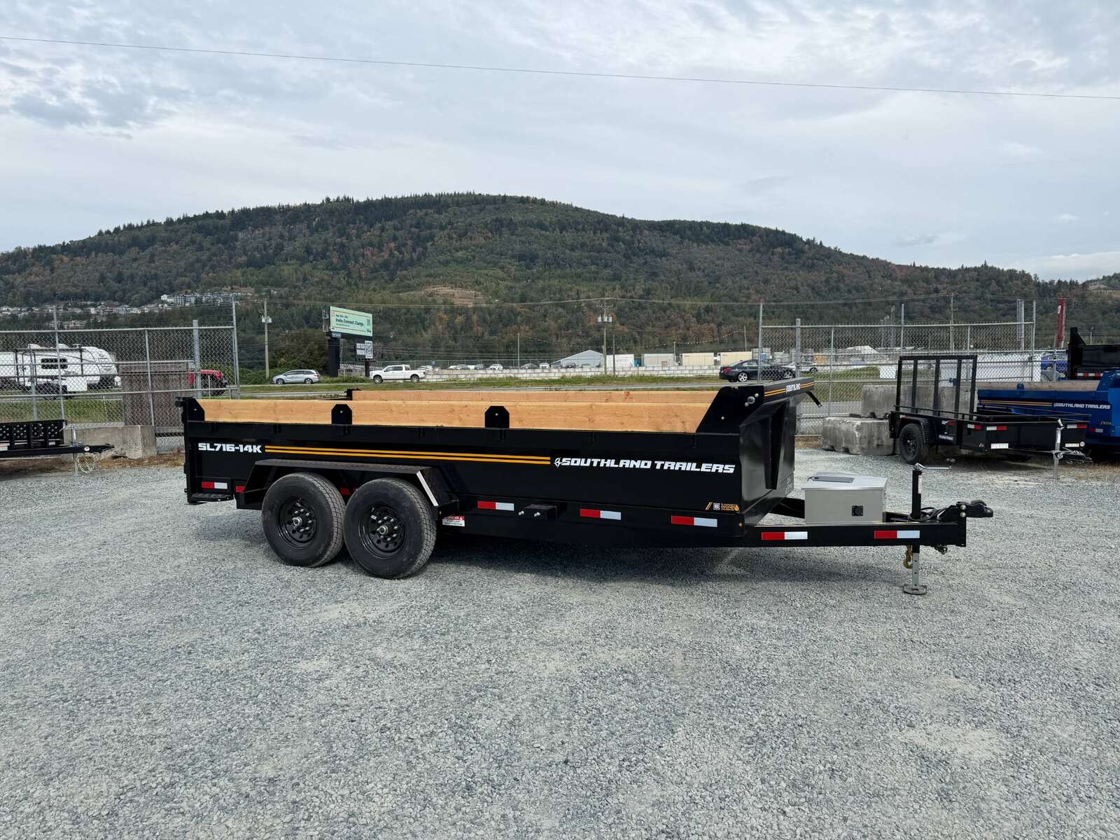 Photo of 2027 Southland 7x16 Dump Trailer 15,400lbs GVW with Tarp And Ramps (SL716-14K)