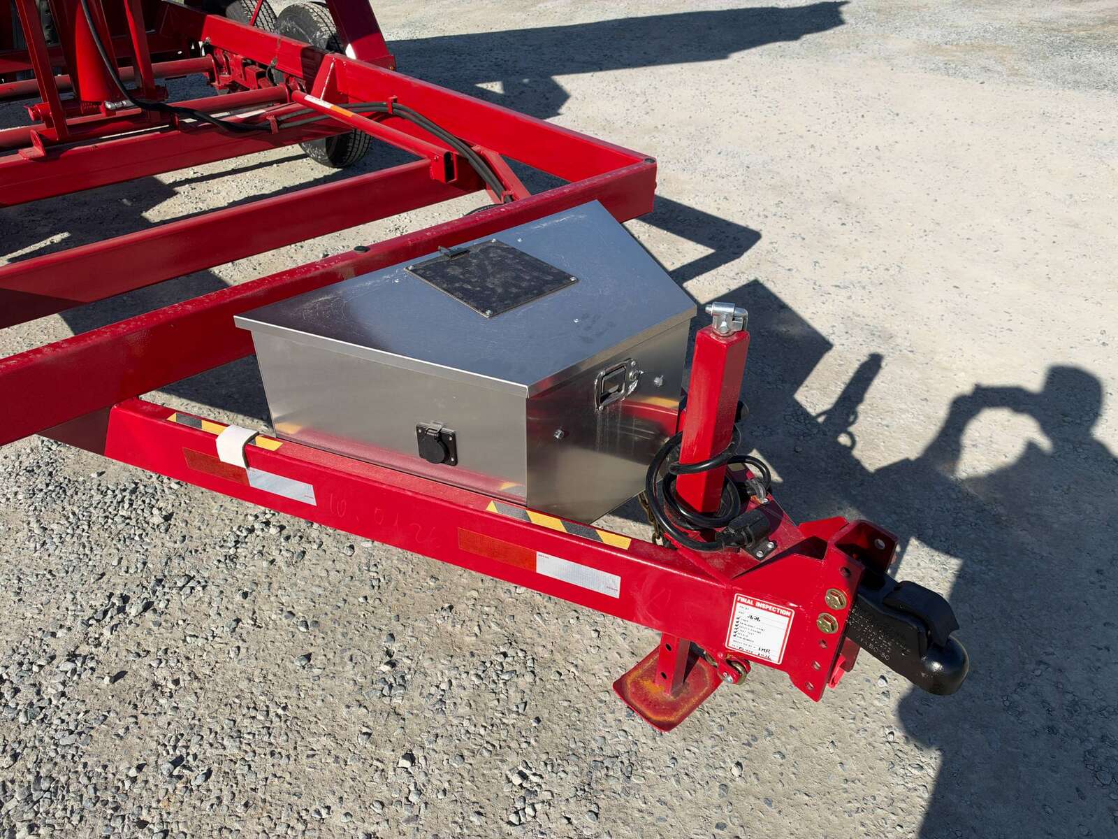 Photo of 2027 Southland 7x14 Dump Trailer 15,400lbs GVW with Tarp And Ramps RED (SL714-14K)