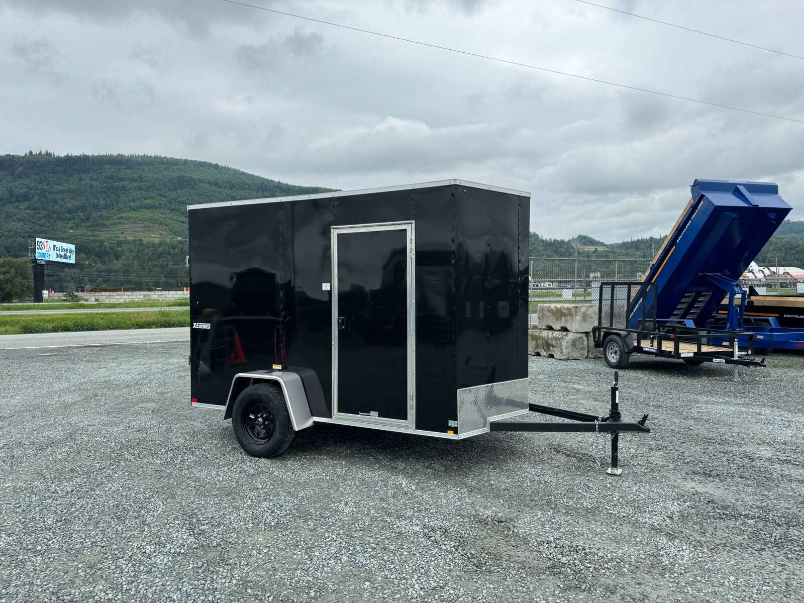 Photo of 2025 Mirage XE 6x10 V Nose Enclosed Cargo Trailer Ramp Door Black Extra Height 2990lb GVW