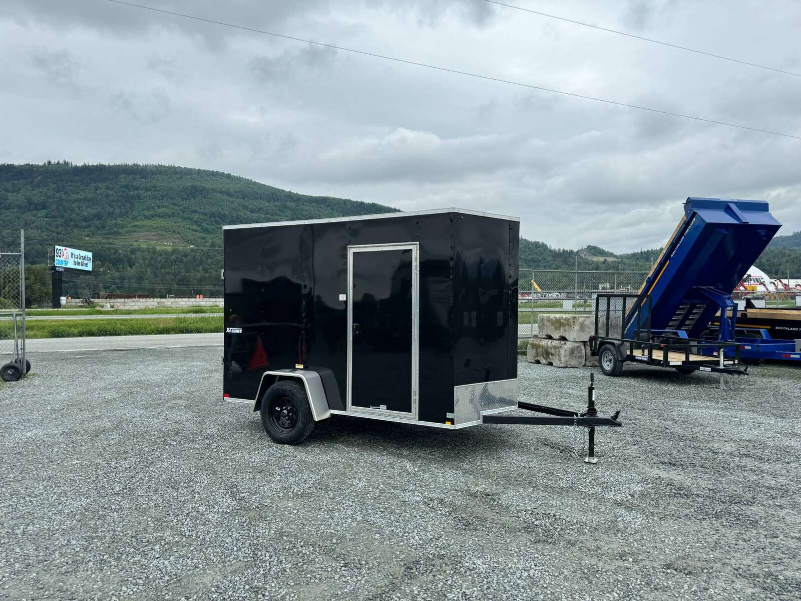 Photo of 2025 Mirage XE 6x10 V Nose Enclosed Cargo Trailer Ramp Door Black Extra Height 2990lb GVW