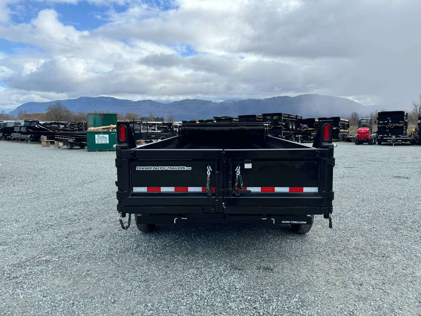 Photo of New SureTrac 7x14 Telescopic Hoist Dump Trailer 14,000lbs GVW w/ Ramps and Tarp