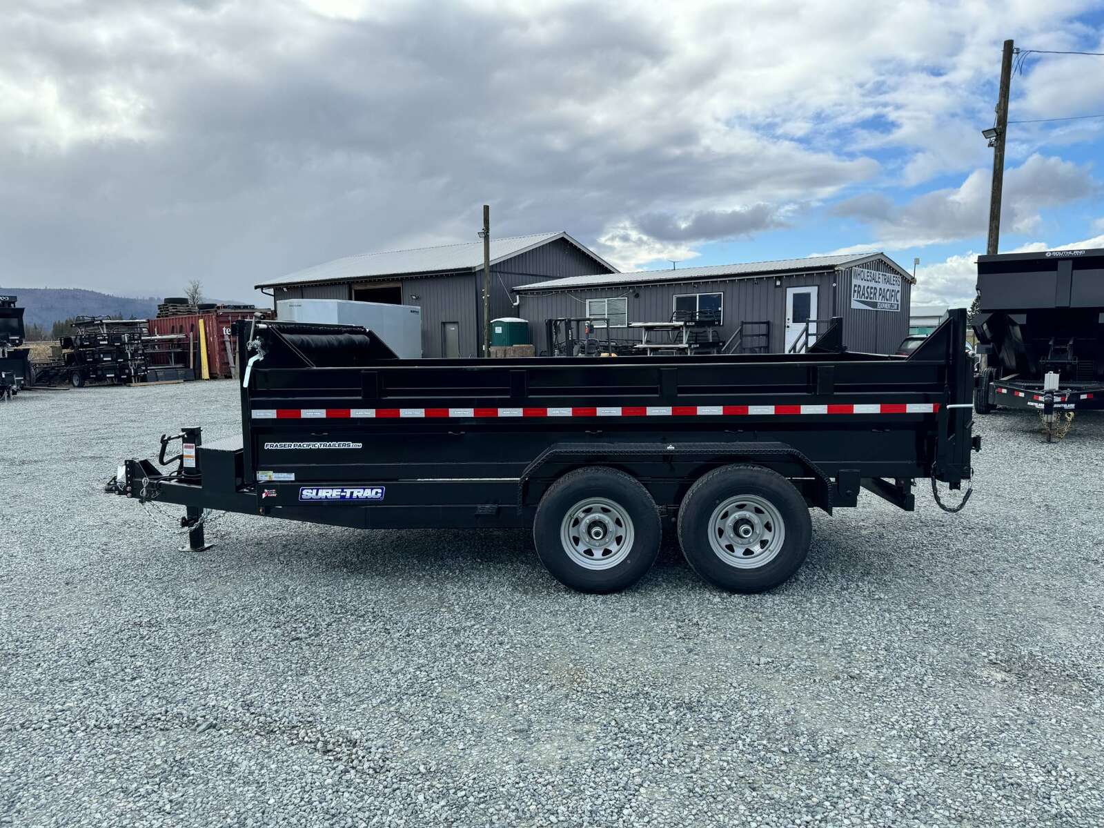 Photo of New SureTrac 7x14 Telescopic Hoist Dump Trailer 14,000lbs GVW w/ Ramps and Tarp