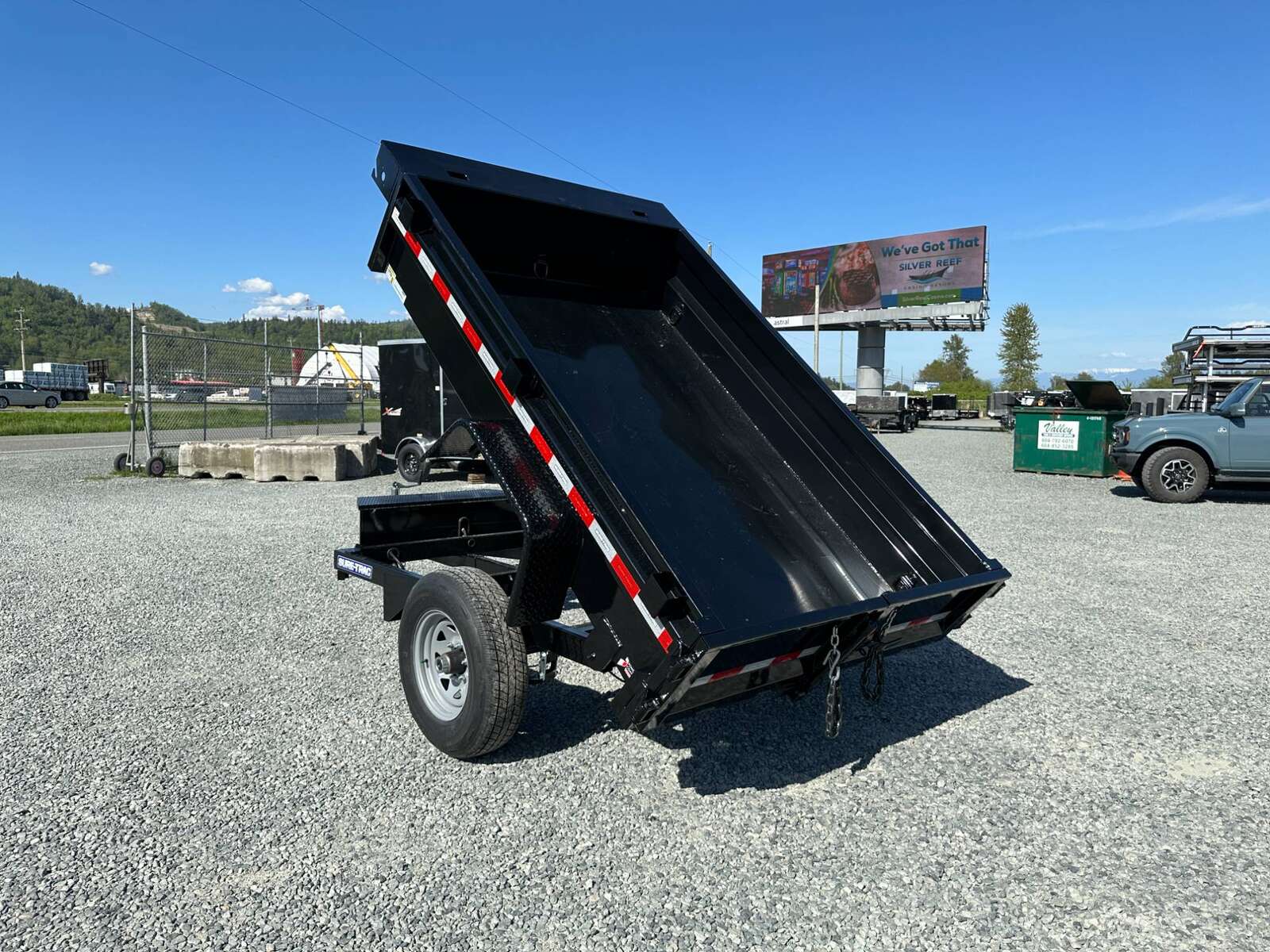 Photo of 2024 Suretrac 5x8 Dump Trailer 5000lb GVW