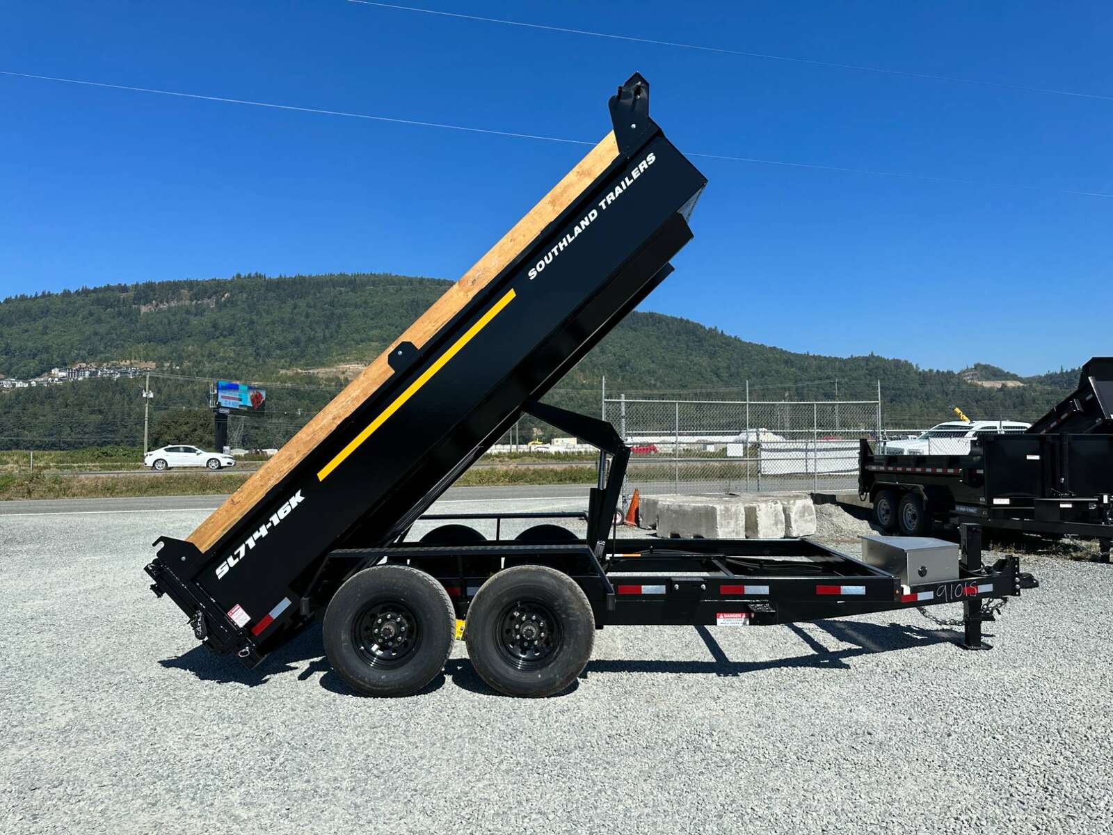 Photo of New Southland Trailers 7x14 Dump Trailer 17,000lbs w/Tarp And Ramps (SL714-16K)