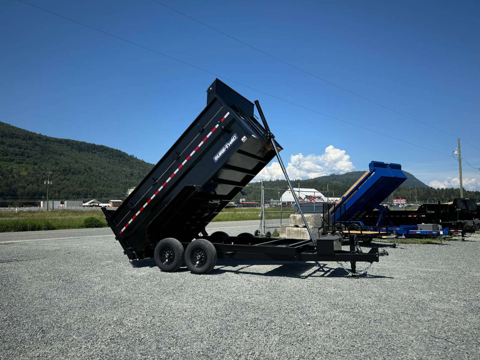 Photo of 2024 Suretrac 7x14 Telescopic High Side Dump Trailer 14,000lb GVW