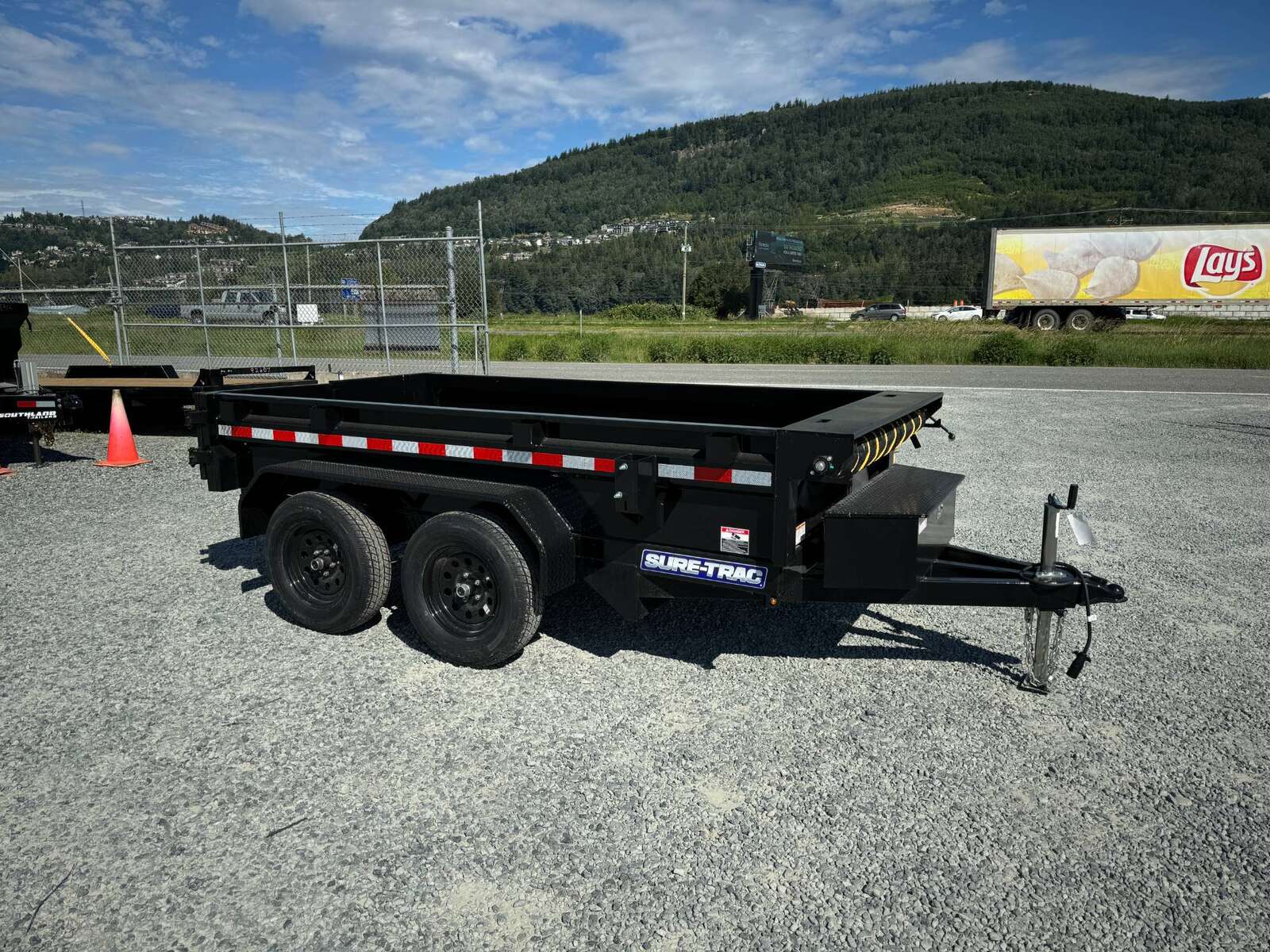 Photo of 2024 Suretrac 5x10 Dump Trailer 7000lb GVW Barn Doors with Tarp